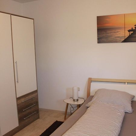 Ruhige Ferienwohnung In Der Rhoener Natur Schönau an der Brend Eksteriør billede